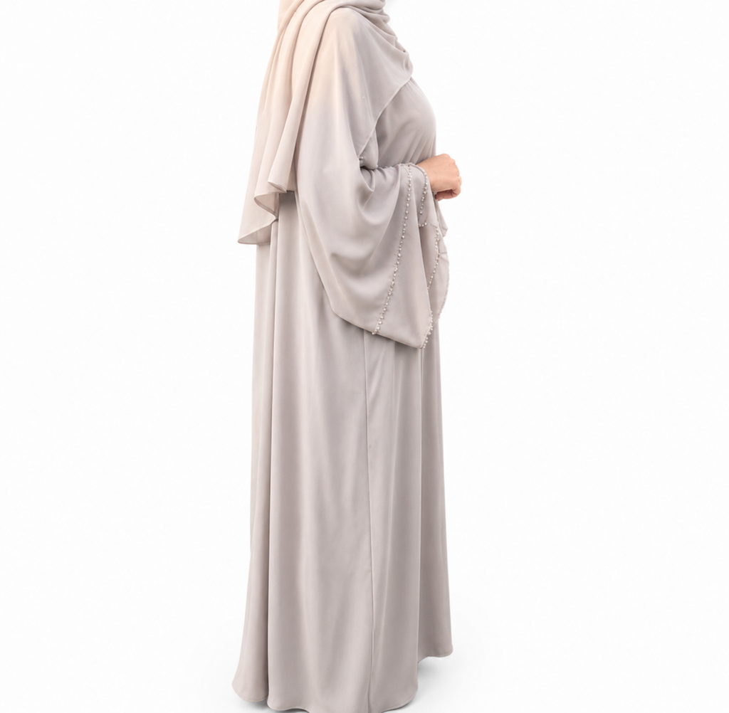 Abaya nude